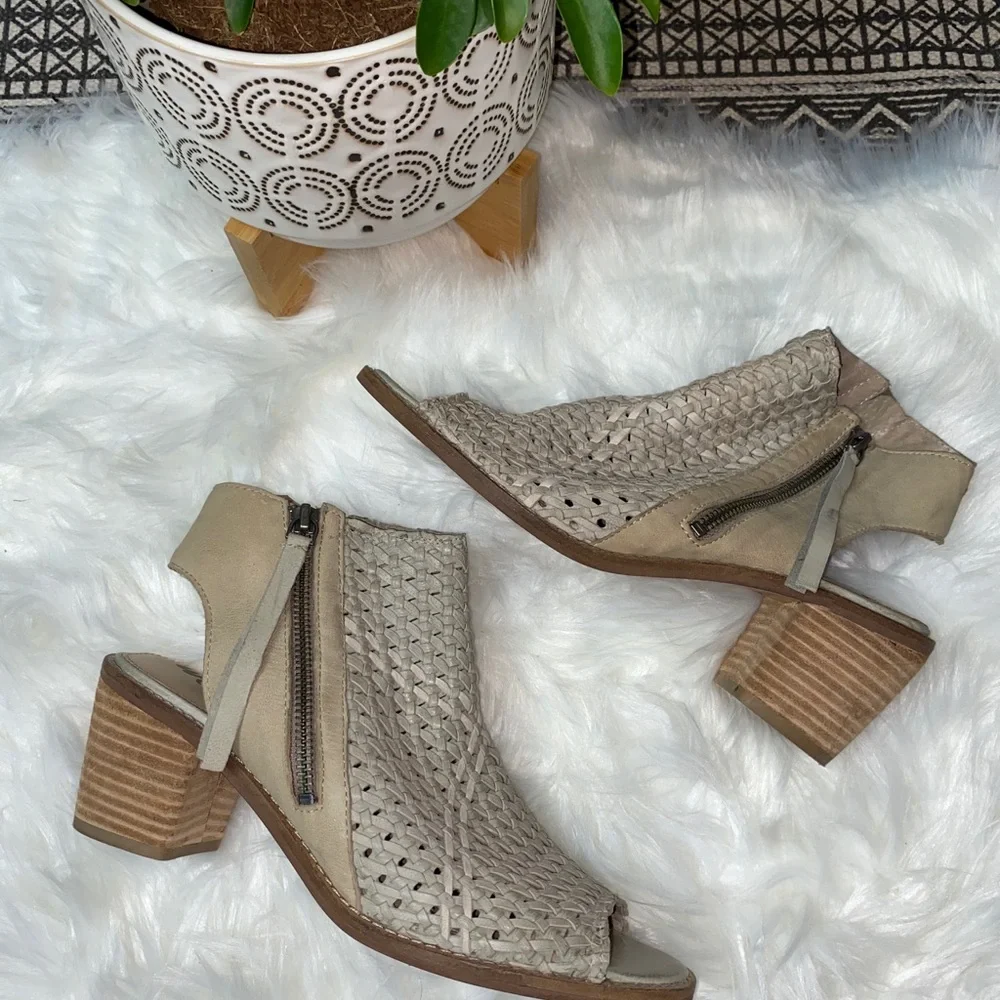 Sam‎ Edelman Cooper woven peep toe sandals